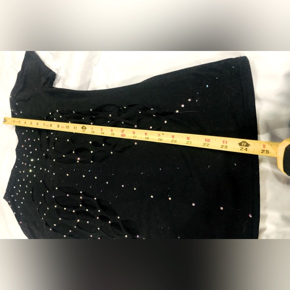 š„HANDMADE GORGEOUS SS TEE WITH BEAUTIFUL WINGS ON BACKš„MEASUREMENTS IN PICSš„ - Picture 9 of 12